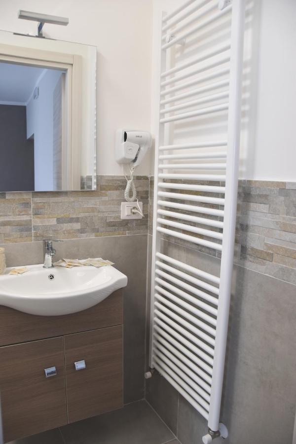 B&B Il Tirreno Cipollina Екстер'єр фото