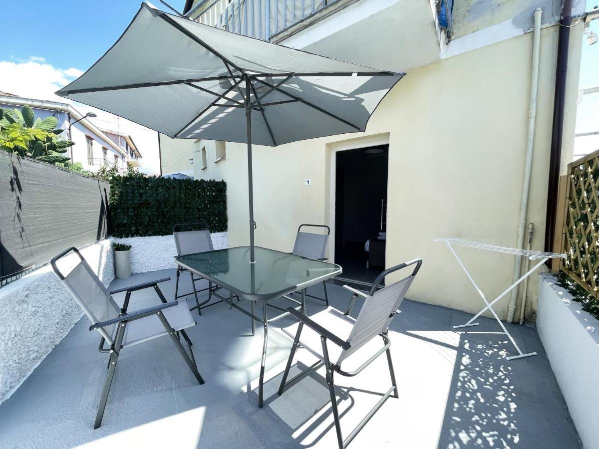B&B Il Tirreno Cipollina Екстер'єр фото