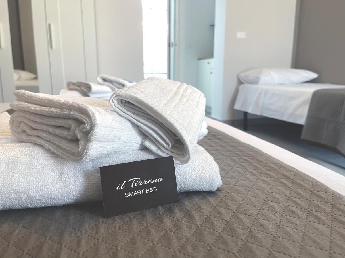 B&B Il Tirreno Cipollina Екстер'єр фото