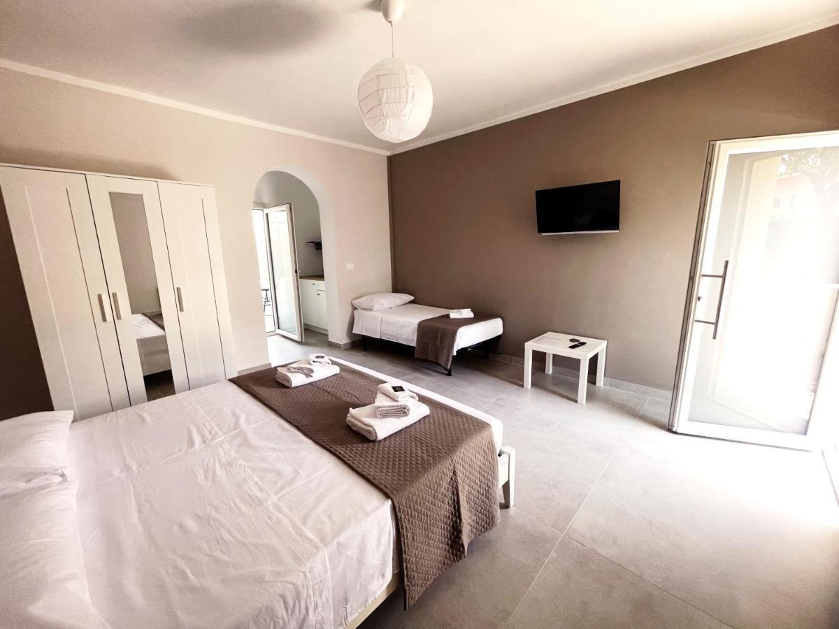B&B Il Tirreno Cipollina Екстер'єр фото