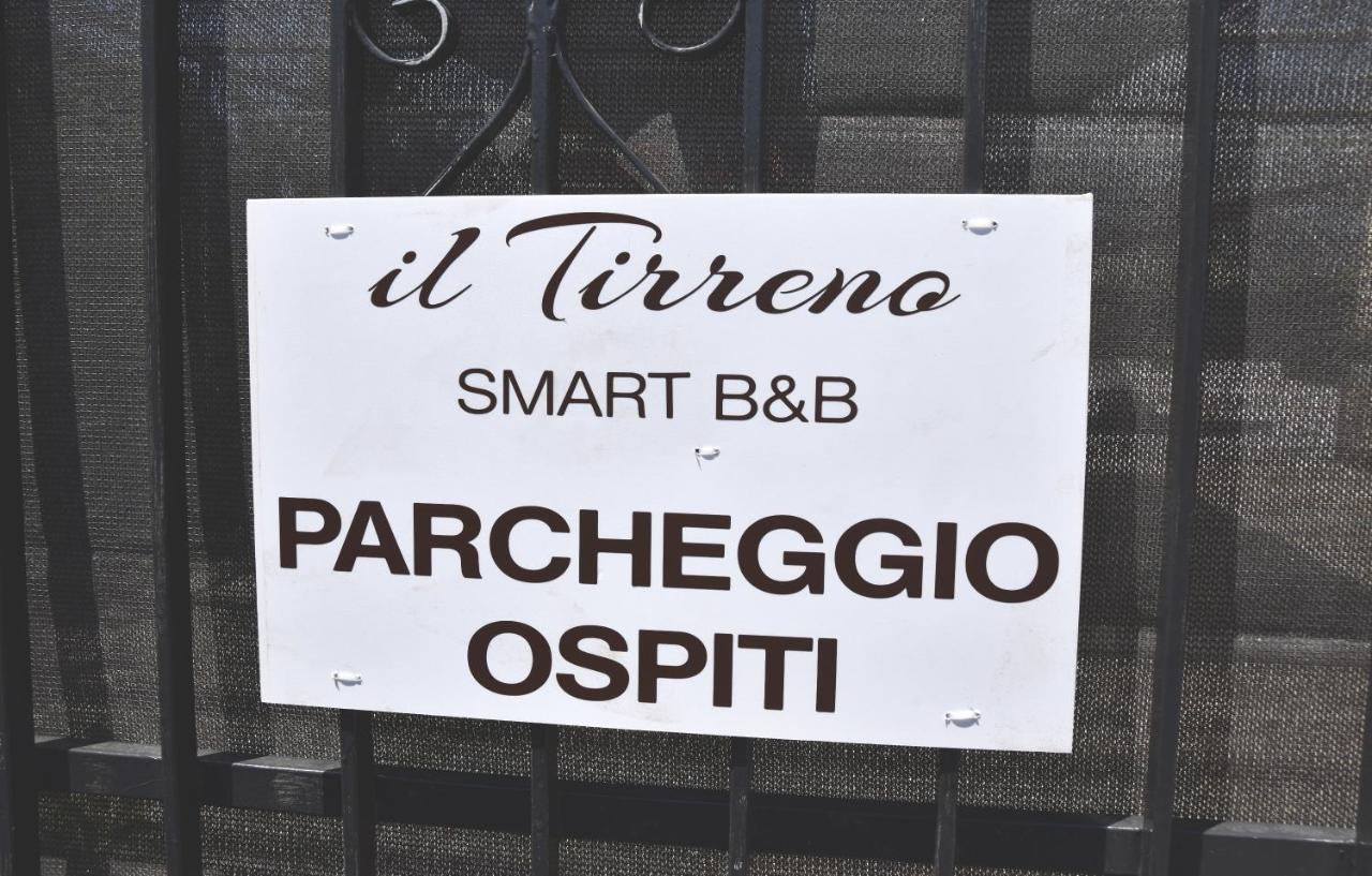 B&B Il Tirreno Cipollina Екстер'єр фото