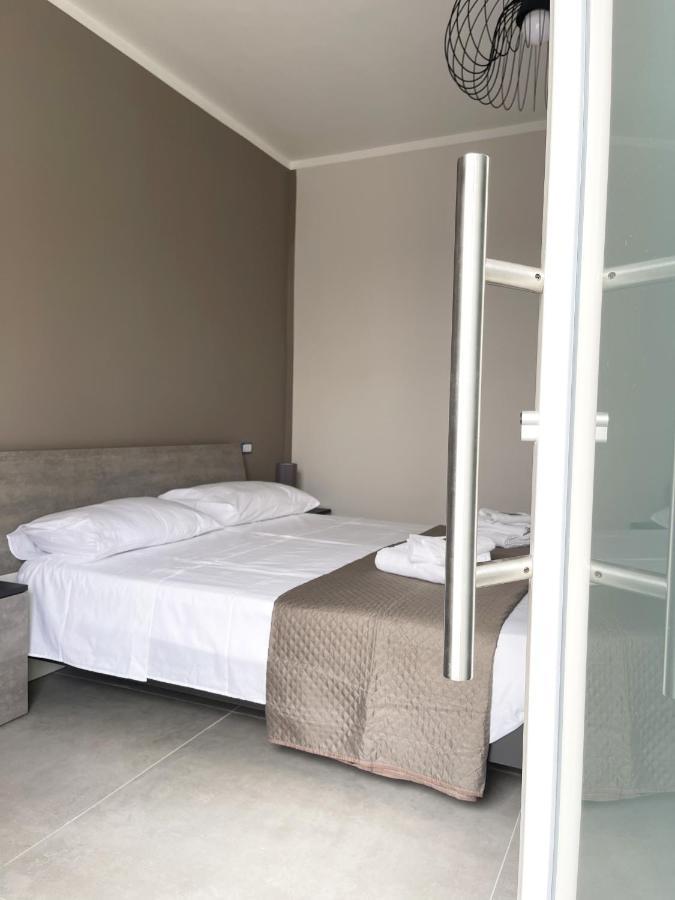 B&B Il Tirreno Cipollina Екстер'єр фото